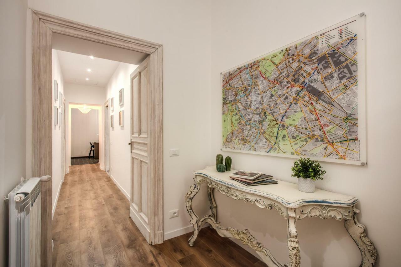 Apartment Virginia-s In Monti Rom